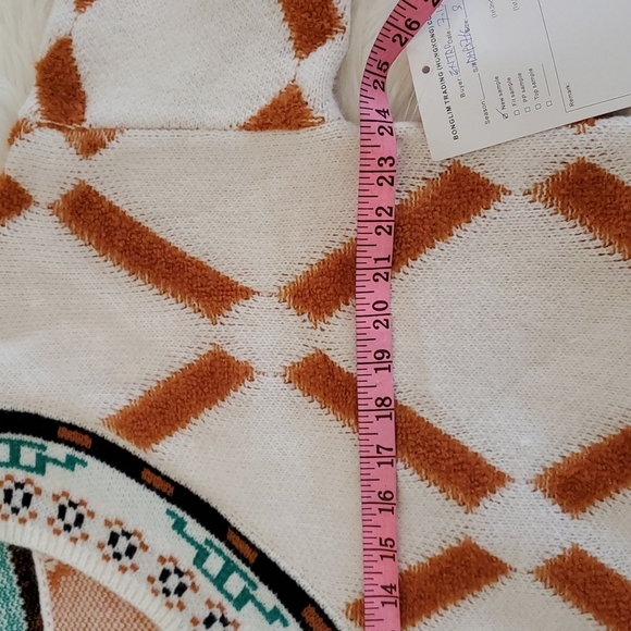 Anthropologie's Entro Pullover V-neck Aztec Print Sweater - Picture 6 of 10